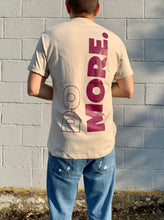 Carica l&#39;immagine nel visualizzatore di Gallery, T-SHIRT &quot;Do More.&quot; Beige
