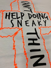 Carica l&#39;immagine nel visualizzatore di Gallery, T-SHIRT &quot;SNEAKY THINGS&quot;
