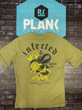 Carica l&#39;immagine nel visualizzatore di Gallery, T-SHIRT &quot;INFECTED&quot;
