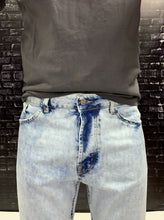 Carica l&#39;immagine nel visualizzatore di Gallery, Jeans &quot;Washed&quot;
