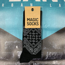 Carica l&#39;immagine nel visualizzatore di Gallery, Magic Socks &quot;Pattern&quot; Black
