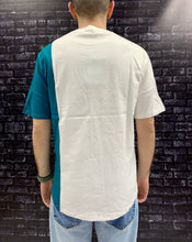 Carica l&#39;immagine nel visualizzatore di Gallery, T-SHIRT &quot;MIDDLE&quot; Petrolio
