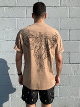 Carica l&#39;immagine nel visualizzatore di Gallery, T-Shirt “Angel” Cammello
