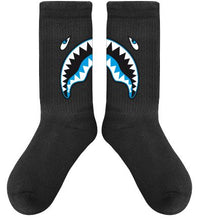 Carica l&#39;immagine nel visualizzatore di Gallery, Magic Socks &quot;Shark&quot; Black-Blue
